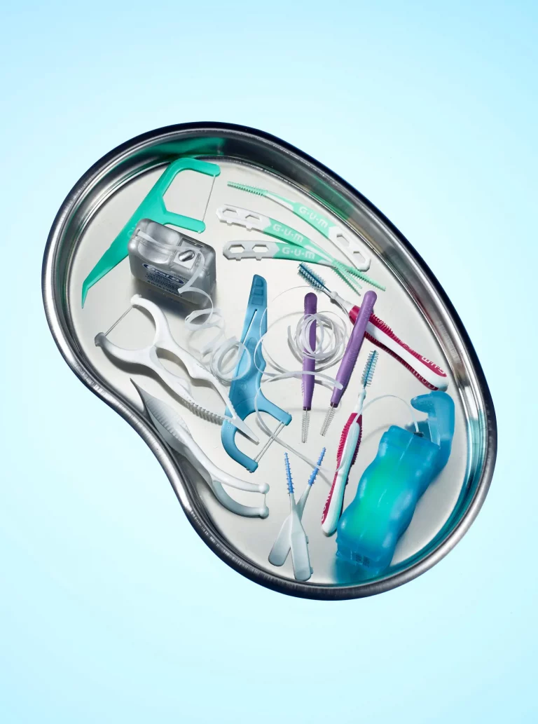 Los dentistas saben que odias usar hilo dental, pero puedes probar esto