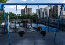 ¿Las ayudas en efectivo mejoran el desarrollo infantil? Un nuevo estudio plantea dudas